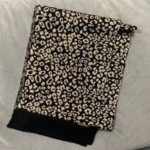 Michael Kors Womens Gold Black Cheetah Scarf 9” Wide x 82” Long